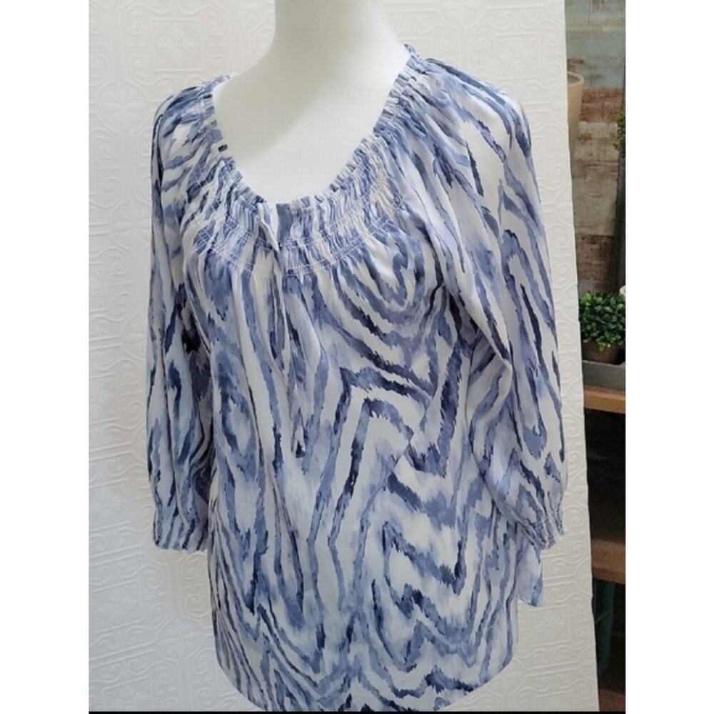 Chico's Peasant Blouse, Smocked Neck Womens Size 0, (S) Blue & White, Artsy